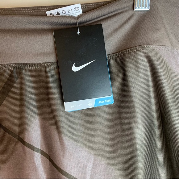 Nike Dri-Fit Brown Plaid Tennis/Golf Skort- NWT- L - Picture 10 of 16